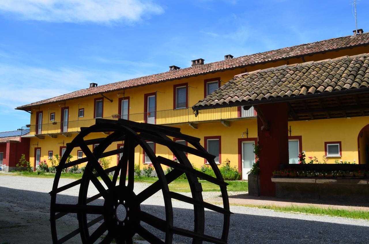 Agriturismo Cascina Maiocca Mediglia ภายนอก รูปภาพ