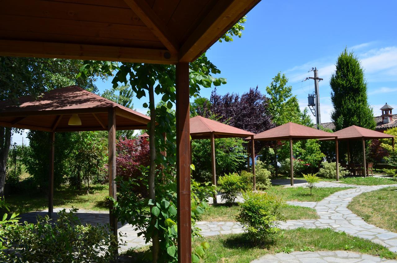 Agriturismo Cascina Maiocca Mediglia ภายนอก รูปภาพ